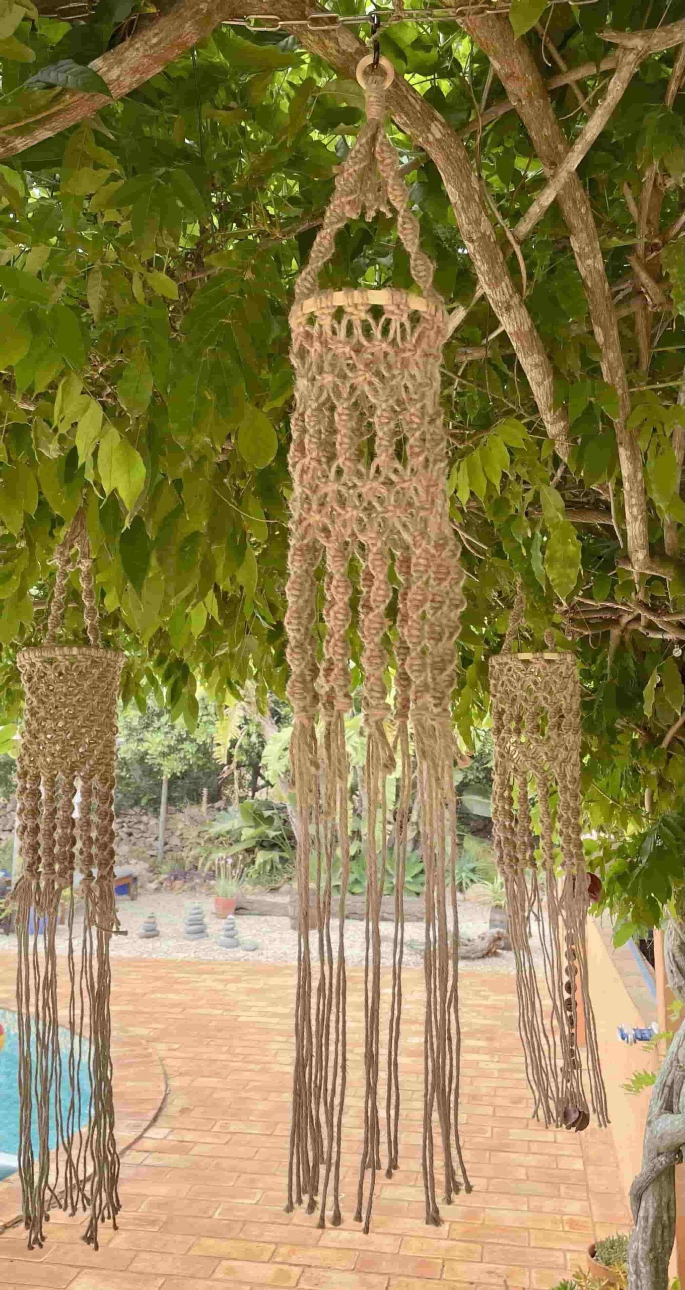 Jelly Fish 'Dangly Thing' - Image 2